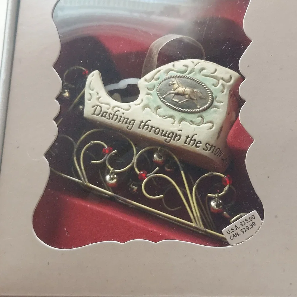 Hallmark Keepsake 2006 Jingle Bells Yuletide Harmony Sleigh Ornament QP1133